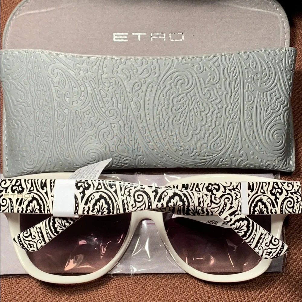 NWT ETRO Ivory w/black lace pattern sunglasses